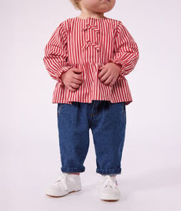 Pantaloni in denim tinta unita con cuore ricamato neonato